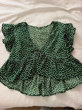 Green Floral Ruffle Crop Top - Women's Stylish Summer Top